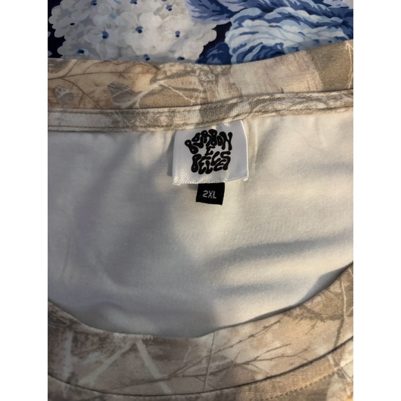 Camo Print T-Shirt and Shorts Set - Picture 4 of 7